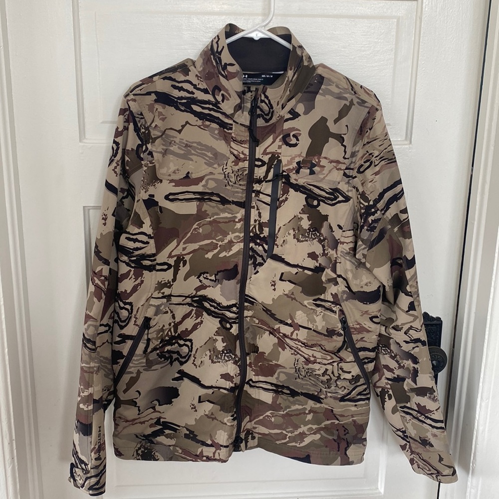 Under Armour Men’s soft shell camo jacket